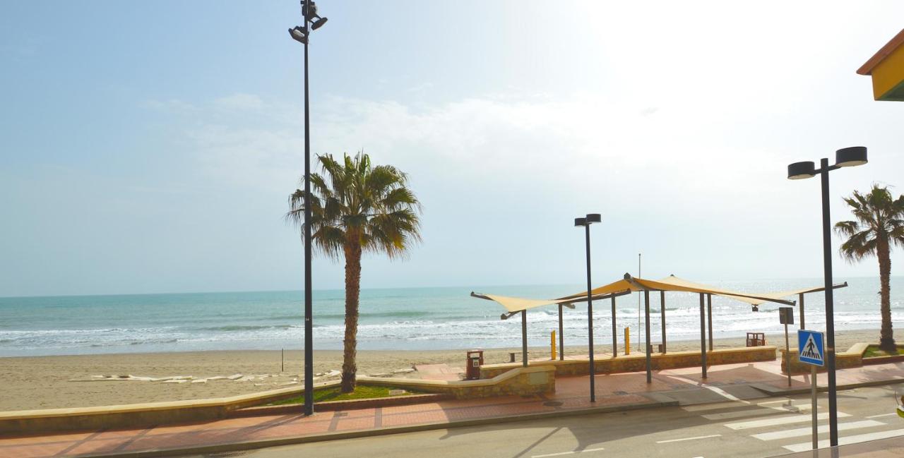 Fuengirola, Primera Linea De Playa Exterior photo