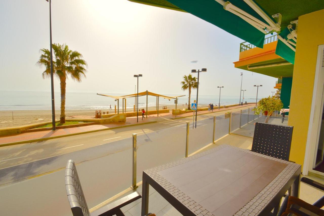 Fuengirola, Primera Linea De Playa Exterior photo